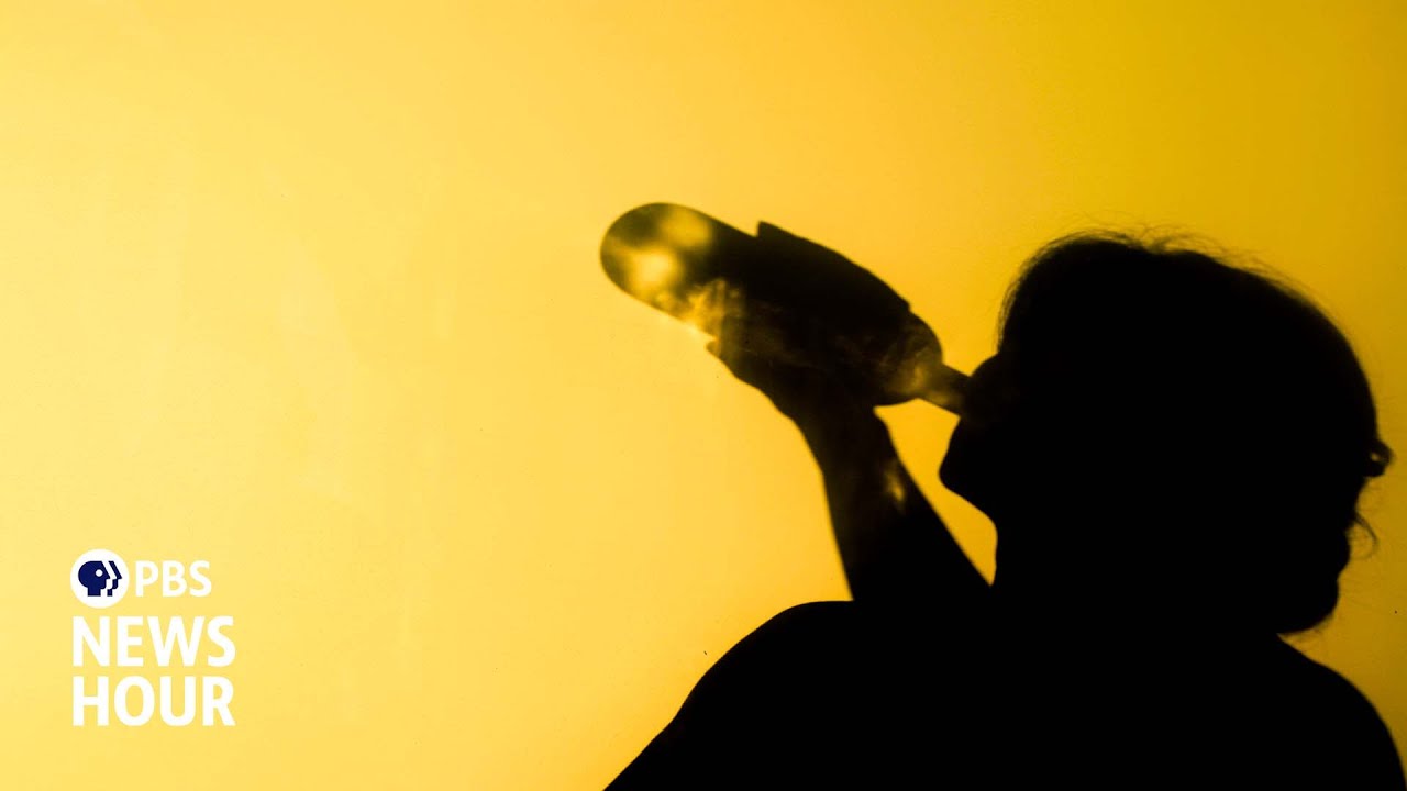 U.S. surgeon general explains why he's calling for cancer warnings on alcohol