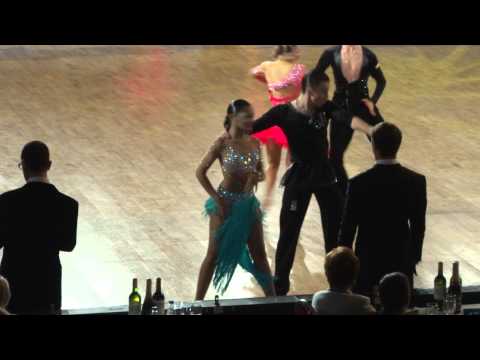 Mikhail Kolosov - Viktoriya Lavrova, 1/2 Cha-Cha-Cha