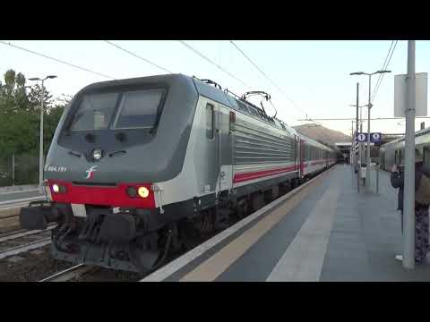 IC 728 con le due pilota UIC-Z 2 in livrea "71° Taormina Film Festival", in partenza da Latina!!