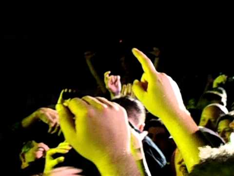 Ken Casey in the crowd 9-9-11 Fenway