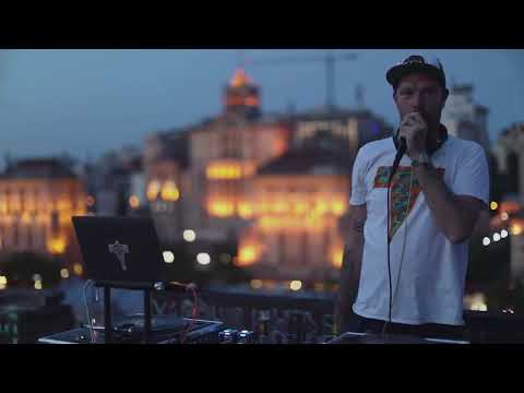 Тапольський на даху