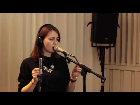 "GROUNDING" SALOME MOANA BAND