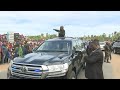 LIVE RAIS DKT JOHN P MAGUFULI AKIWA NJIANI KURUDI DAR ES SALAAM