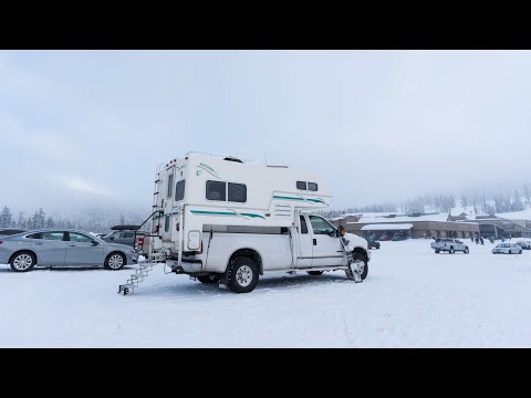 The Ultimate Mobile Ski Basecamp | Winter Camping in Strong Freezing Winds