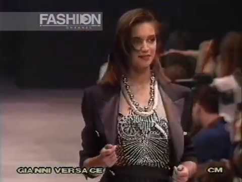 "Gianni Versace" Spring Summer 1990 Milan pret a porter women by Canale Moda