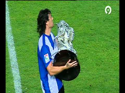 Tote recogiendo el trofeo del torneo "Festa d'Elx"