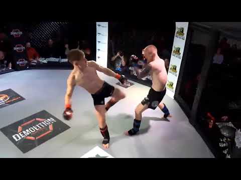 Rising MMA Star Ollie Schmids Pro debut! Pure Violence incoming