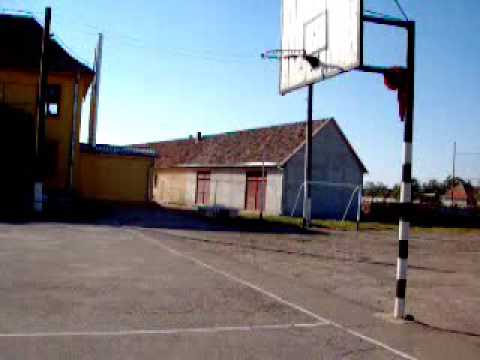 Slam in curtea scolii 2