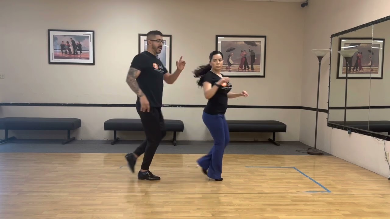 Bachata Pívot Turns