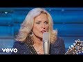 Rhonda Vincent - Walking My Lord Up Calvary Hill (Live)