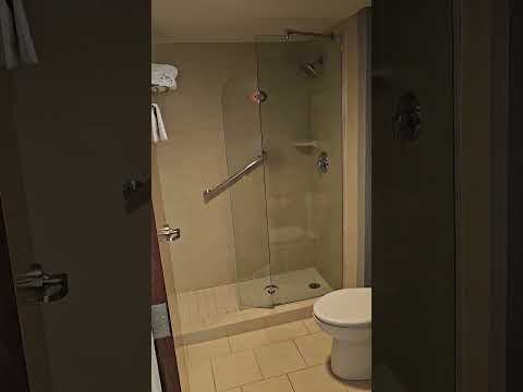 Hyatt Place Bethlehem, PA Corner Room