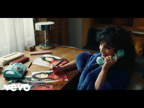 Barbara Pravi - Qui j'étais (Clip Officiel) © Barbara Pravi