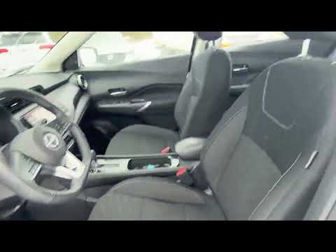 2025 Nissan Kicks Play SV