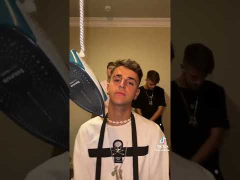 Adexe y Nau + Carlos Heredia    tik tok ( parte 3 )