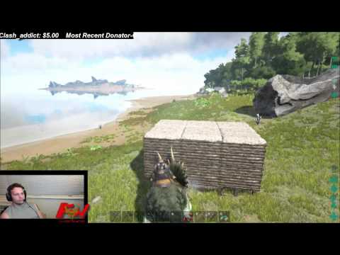 Ark: Survival Evolved Trike vs Wood wall