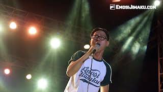 Download lagu Album Kompilasi Persebaya Anthem mp3