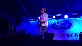 Justin Townes Earle &quot;Am I That Lonely Tonight?&quot; (Dearborn, 30 July 2016)