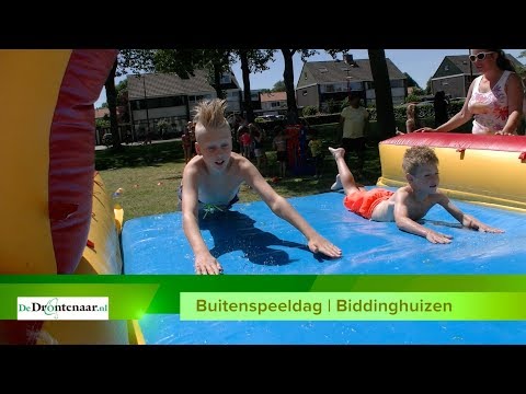 VIDEO | Vijftig kinderen vieren Nationale Buitenspeeldag in Biddinghuizen VIDEO | Vijftig kinderen vieren Nationale Buitenspeeldag in Biddinghuizen