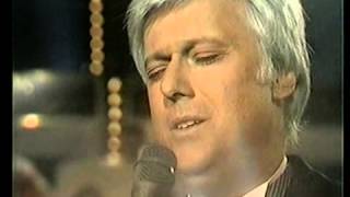 Jack Jones sings Michel Legrand - What are you doing the rest of your life.