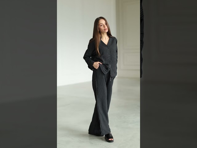 Чоботи жіночі шкіряні байка хутро 592641 Чорний Шльопанці жіночі еко шкіра 594596 Чорні