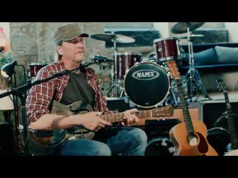 RÅ BLÅ SESSIONS: H.P. Lange