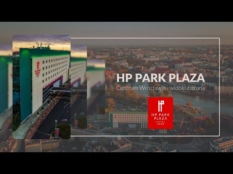 Widok z drona w centrum Wrocławia - Hotel HP Park Plaza