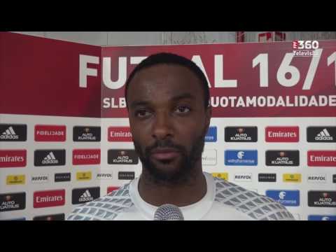 Liga SportZone (8.ª jornada): SL Benfica 3 - 2 FCU Pinheirense