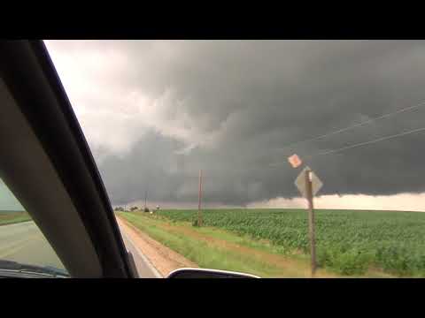 Brief tornado near Shell Rock, IA