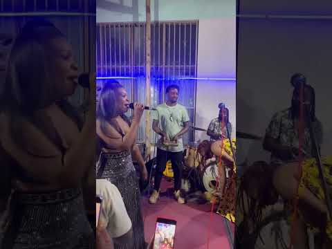 Mai Tt Live with Feli Nandi at FOODNEST RESTAURANT