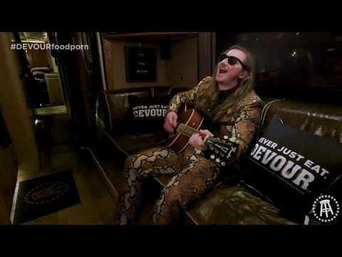 PFT Commenter Sings His Heart Out on the Road Down to The Super Bowl