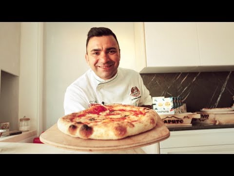 , title : 'Pizza napoletana fatta in casa: la ricetta di Davide Civitiello'