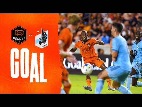 GOAL: Fafá Picault, Houston Dynamo FC - 85th minute