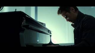 Total Recall 2012 - Collin Farrel's Piano Scene from the Director's Cut