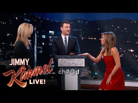 , title : 'Jennifer Aniston vs. Lisa Kudrow in Celebrity Curse Off'
