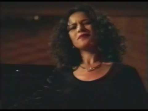 Anna Mayilyan & Levon Javazyan.  F. A. Barbieri  -  "Canción de Paloma" El barberillo de Lavapies