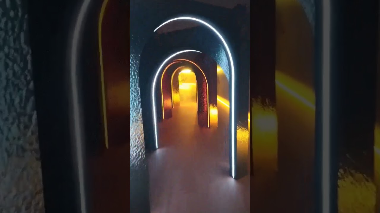 light tunnel & my body Twolate