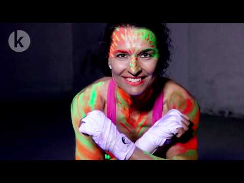 Kraftakt 6 – neon lights, Kick Power mit Master Trainer Gina Di Nardo