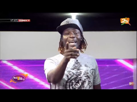 ABOU THIOUBALO CHANTE EN PULAAR ET IMPRESSIONNE LES SACRIFICES