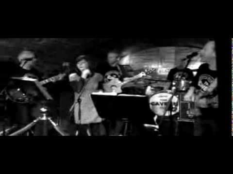 gLove & The Cave Dwellers - Cavern Club Liverpool 2013