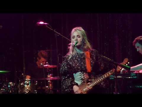 Closure - Aly & AJ