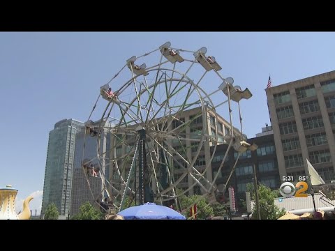 Hundreds Flock To Jersey City For Fourth Of July