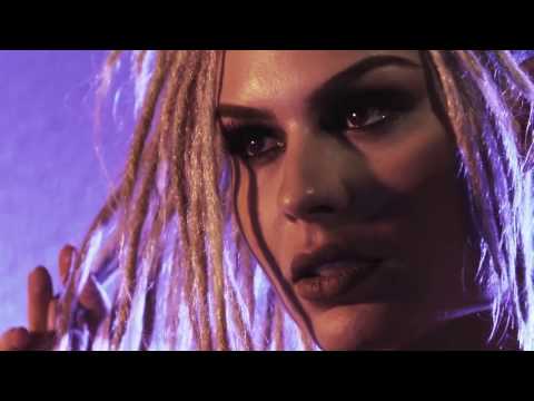 BANDA A LOBA - PRINCESINHA DA FAVELA - CLIPE OFICIAL