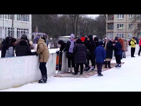 Полицейские проверили безопасность детей на льду