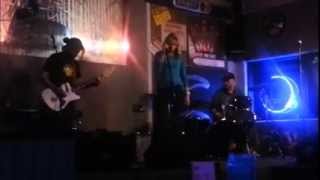 The Electric Lola - &quot;Fireheads&quot; (Emilíana Torrini cover)