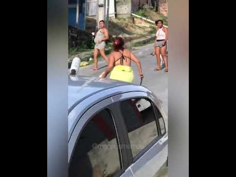mulheres brigando pro causa de macho 2