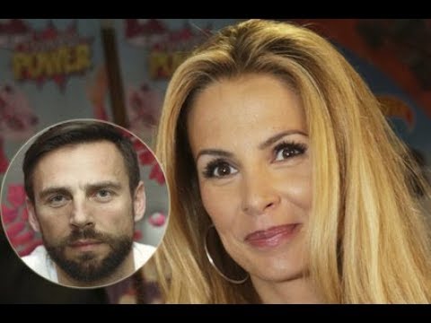 Kvůli nemoci Romana Vojtka se jeho žena Petra odstěhovala k sestře, aby se těsně před porodem nenaka