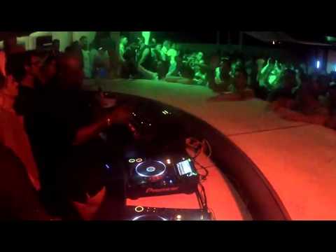 TONY HUMPHRIES @ FRUIT Naples Registrato Live Sabato 13.07.2013 youtube original