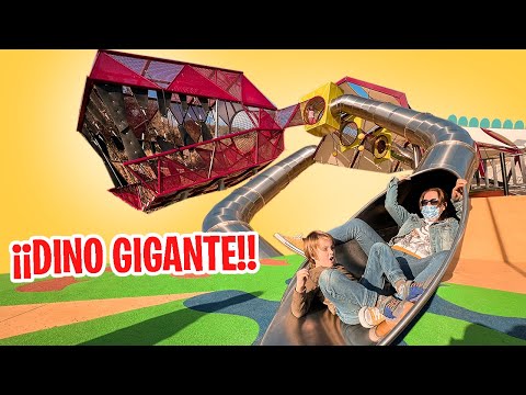 Dentro del DINOSAURIO en Parque de Toboganes GIGANTES