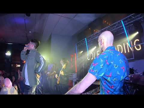 Cole Redding performs "American Boy" Estelle Cover