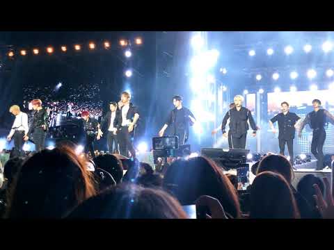 18/11/17  WANNA ONE - beautiful AT HEC KOREA CONCERT THAILAND